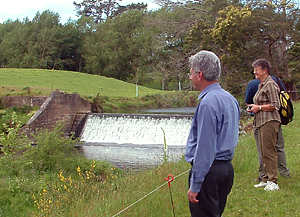 Mayor John Tregidga admires the Masonry Dam